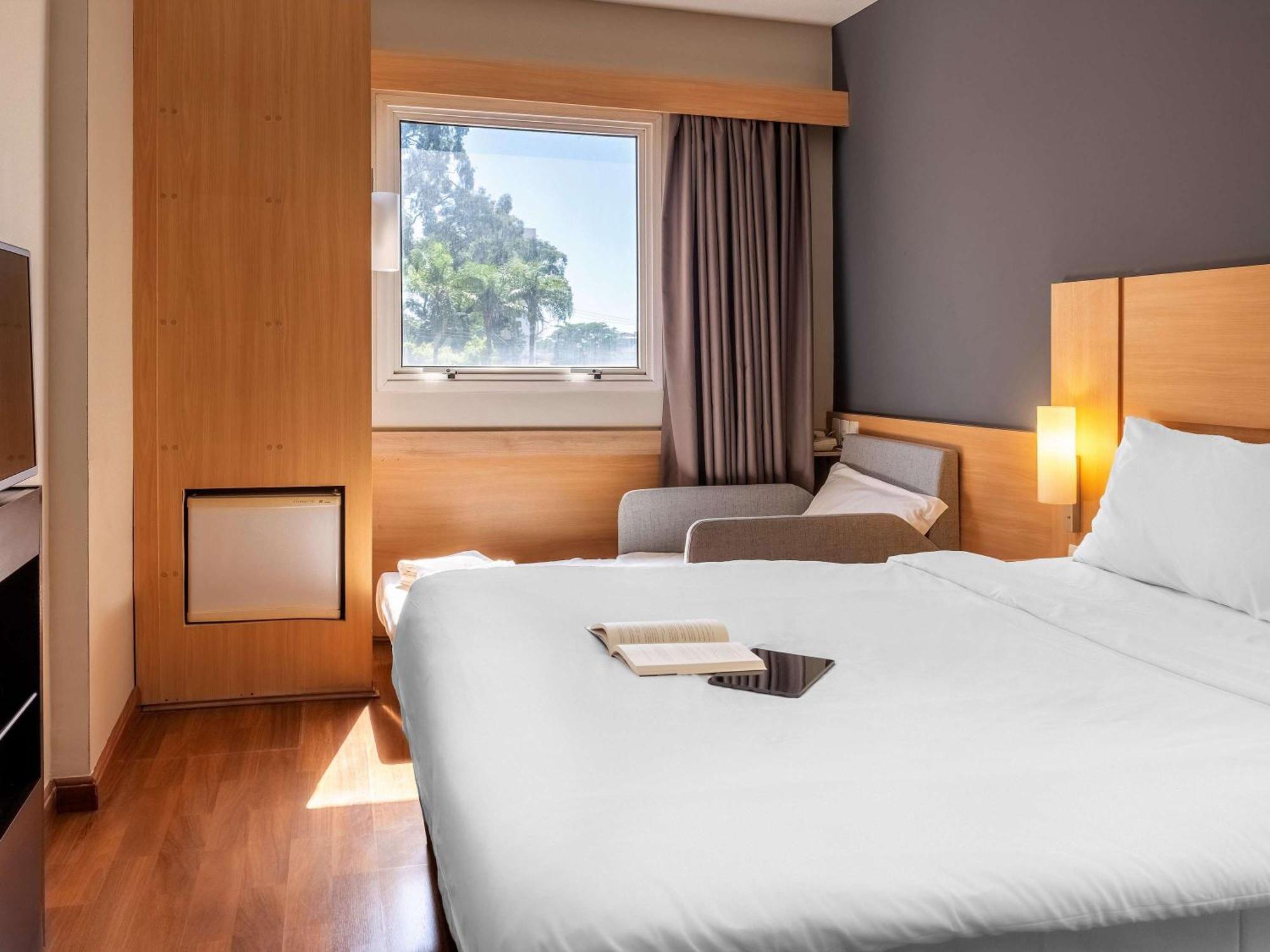 Ibis Paulinia Hotel Exterior photo